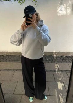 BOJAN - OVERSIZED HOODIE - Micro Chip -Butler Loftet Butik BOJAN OVERSIZED HOODIE Micro Chip Bareen 3