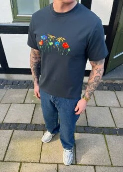 Foret BOTANIC T-SHIRT - Navy -Butler Loftet Butik BOTANIC T SHIRT Navy Foret 3