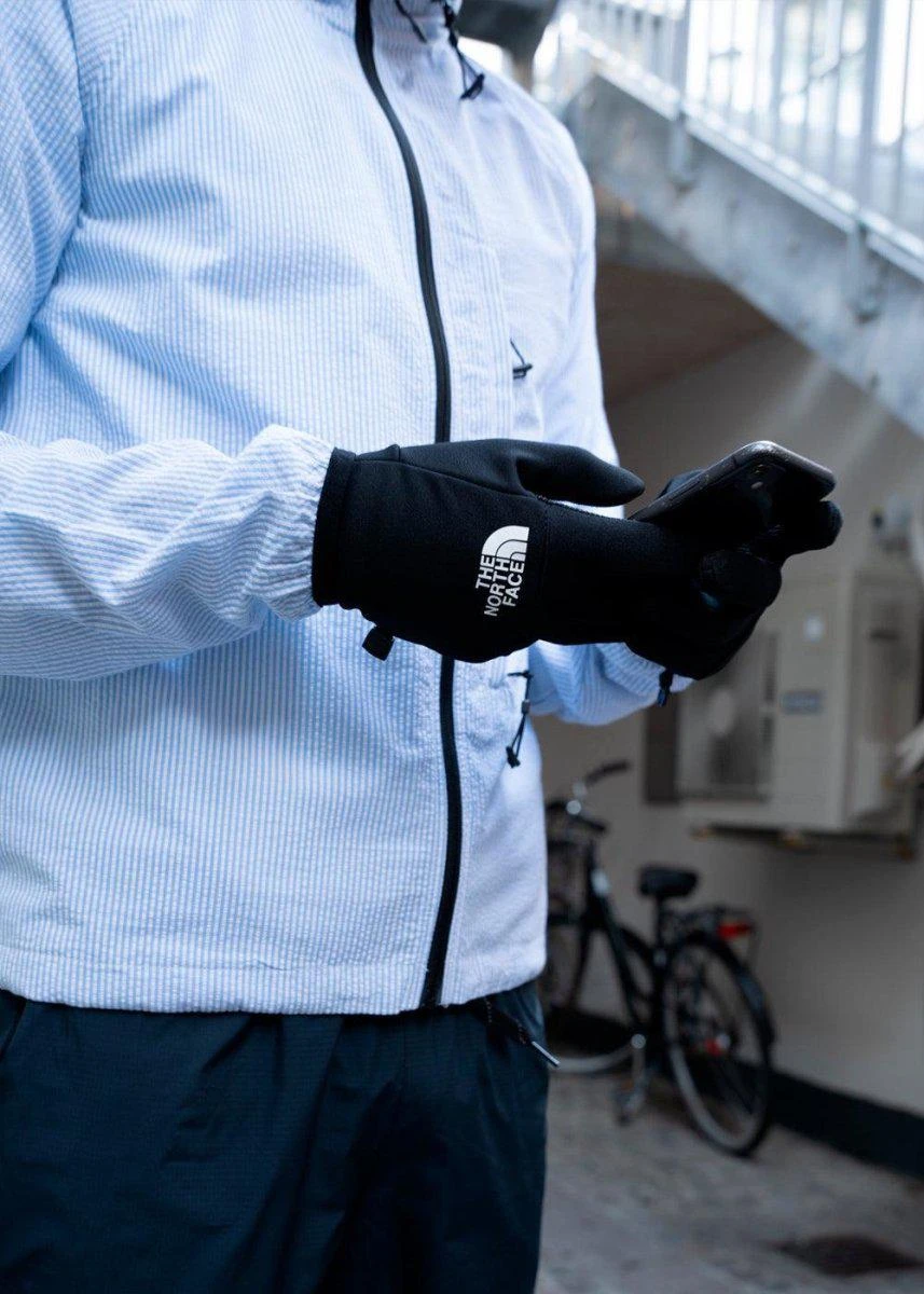 The North Face ETIP RECYCLED GLOVE - Tnf Black/Tnf White Logo 3 The North Face ETIP RECYCLED GLOVE - Tnf Black/Tnf White Logo - Billede 2