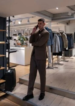 Oscar Jacobson Fogerty Blazer - Hazelnut Brown 7 Oscar Jacobson Fogerty Blazer - Hazelnut Brown -Butler Loftet Butik Fogerty Blazer Hazelnut Brown Oscar Jacobson 3