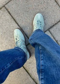 Adidas Originals HANDBALL SPEZIAL - Silver Green / Silver Pebble / Gum -Butler Loftet Butik HANDBALL SPEZIAL Silver Green Silver Pebble Gum Adidas Originals 2