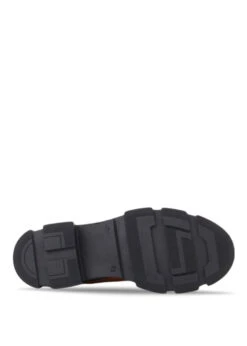 Irean Chelsea - Cognac Leather - Cognac 9 Irean Chelsea - Cognac Leather - Cognac -Butler Loftet Butik Irean Chelsea Cognac Leather Cognac Garment Project 4