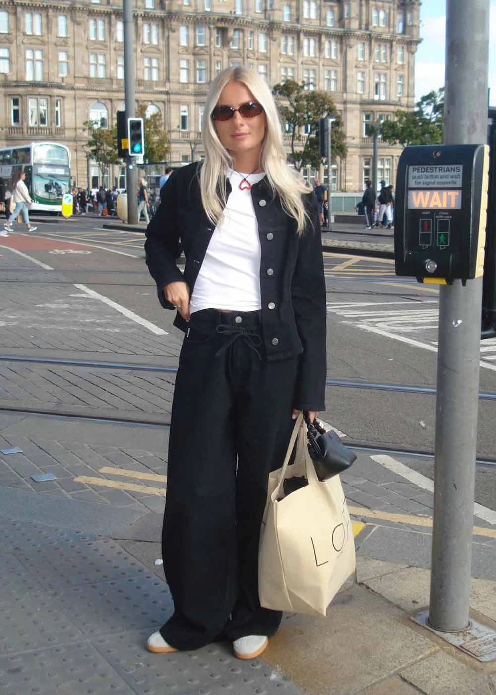 Modström IsoldeMD Solid Pants - Black 4 Modström IsoldeMD Solid Pants - Black - Billede 2