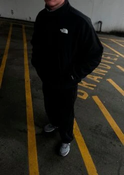 The North Face M Yumiori Reversible Jacket - Tnf Black/Smoked Pearl -Butler Loftet Butik M Yumiori Reversible Jacket Tnf blackSmoked pearl The North Face 4