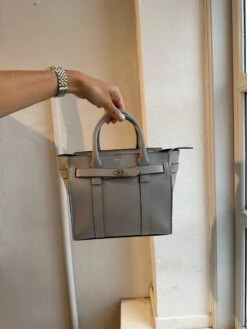 Mulberry Mini Zipped Bayswater Micro Classic Grai - Pale Grey 9 Mulberry Mini Zipped Bayswater Micro Classic Grai - Pale Grey -Butler Loftet Butik Mini Zipped Bayswater Micro Classic Grai Pale Grey Mulberry 4