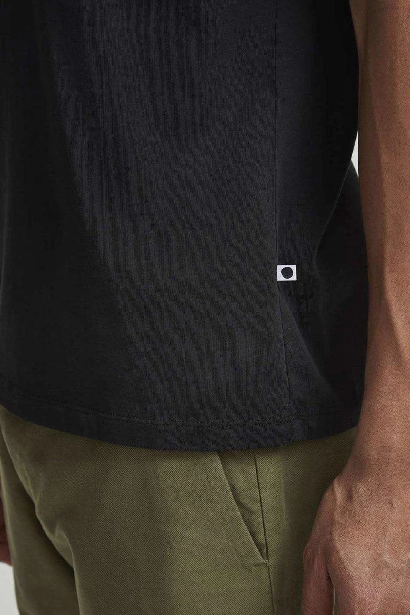 Pima Tee 3208 - Black 5 Pima Tee 3208 - Black - Billede 3