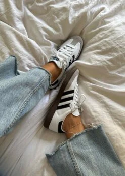 Adidas Originals Samba OG - White / Black -Butler Loftet Butik Samba OG White Black Adidas Originals 6 da2f7778