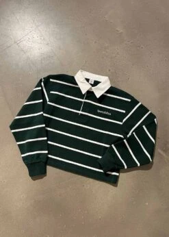 Serif Logo Cropped Rugby Polo - Forest/White -Butler Loftet Butik Serif Logo Cropped Rugby Polo ForestWhite Sporty Rich 6