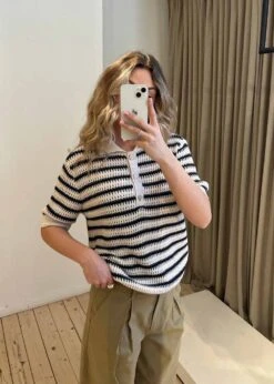 Modström Tellymd SS Polo - Navy White Stripe -Butler Loftet Butik Tellymd SS polo Navy White Stripe Modstrom 2 66dab5f9