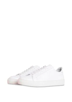 Type - White Leather - White -Butler Loftet Butik Type White Leather White Garment Project 5