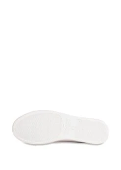 Type - White Leather - White -Butler Loftet Butik Type White Leather White Garment Project 6