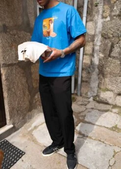 VAN DOG TEE - Royal Blue -Butler Loftet Butik VAN DOG TEE Royal Blue Pas de Mer 3