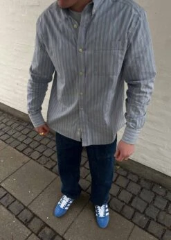 Foret VISION SHIRT - Light Blue Stripe -Butler Loftet Butik VISION SHIRT Light Blue Stripe Foret 3