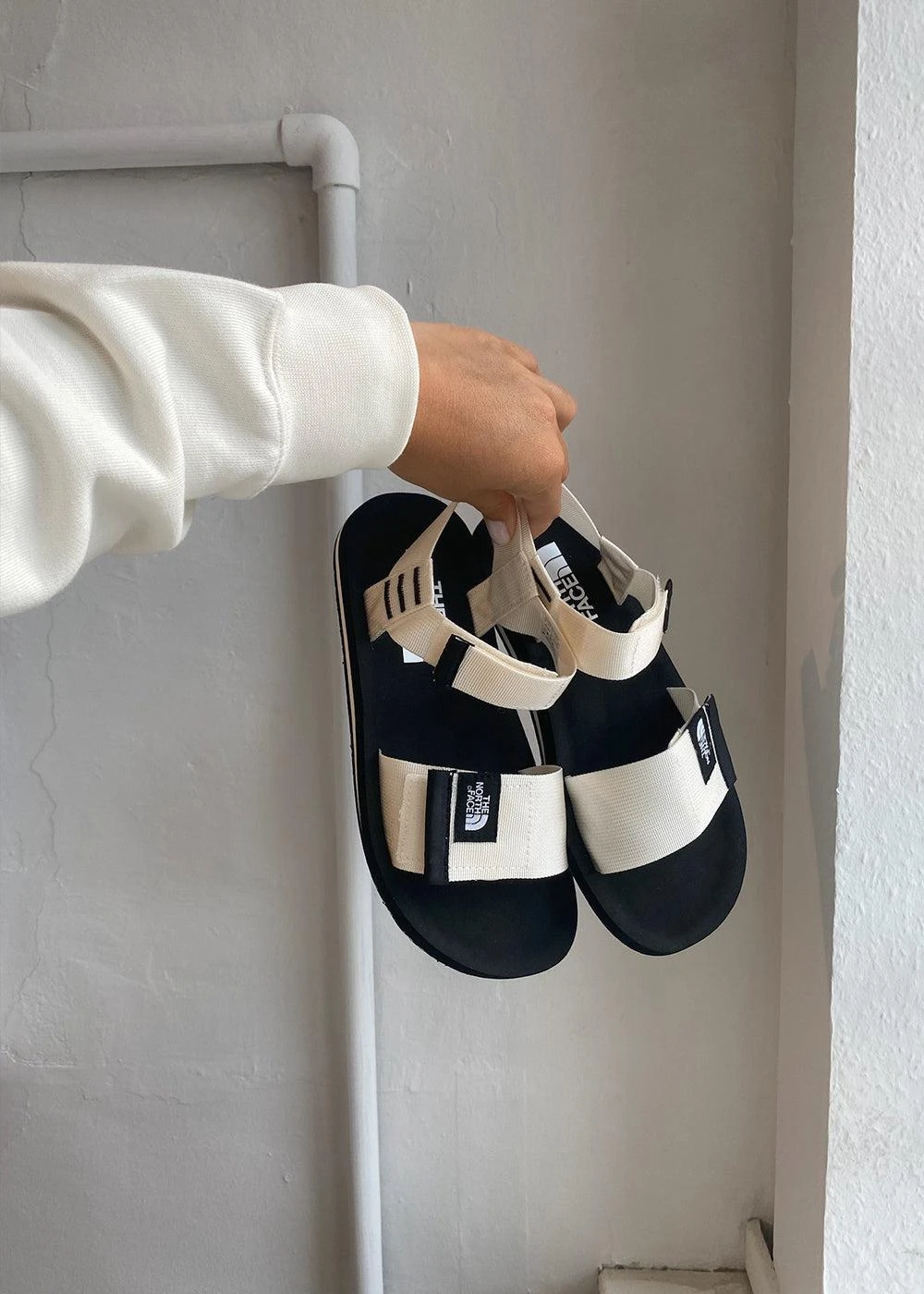 The North Face W Skeena Sandal - White/ Black 8 The North Face W Skeena Sandal - White/ Black - Billede 6