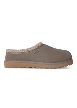 Ugg W Tasman - Smoke Plume